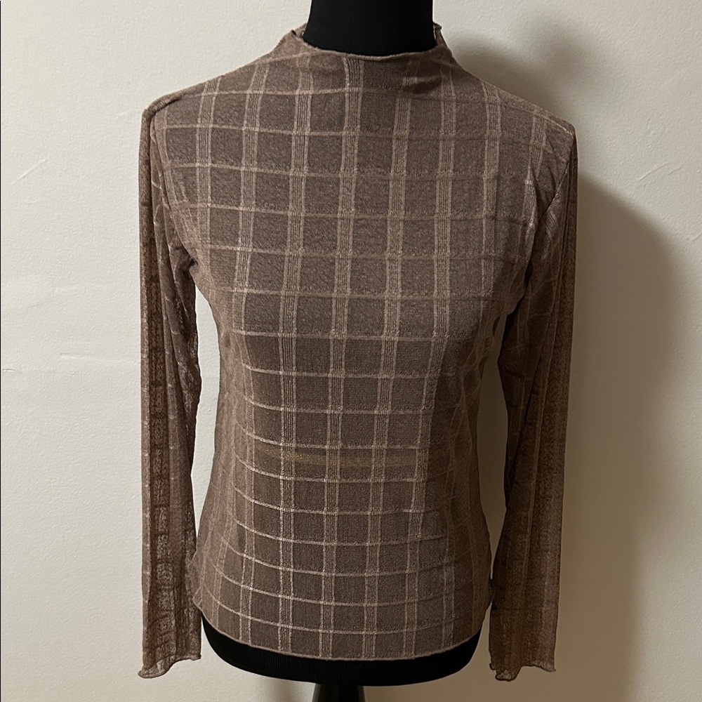 Easel Sheer Top